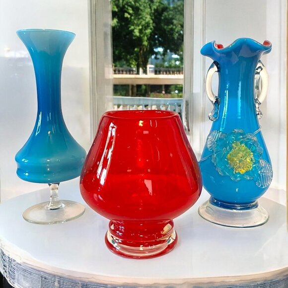 Vintage Set/3 Handblown Cased Blown Art Glass Vases Ruffled Edge Floral Detail - Picture 1 of 16